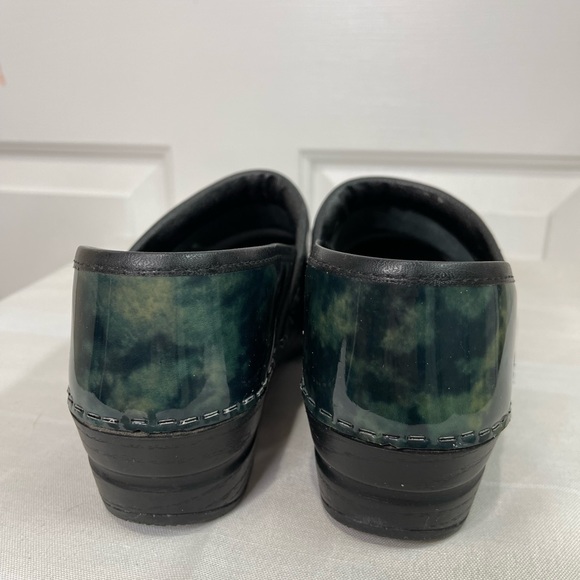 Sanita The Original Danish  blue and green patent clogs size 37 US 6 - Picture 4 of 11